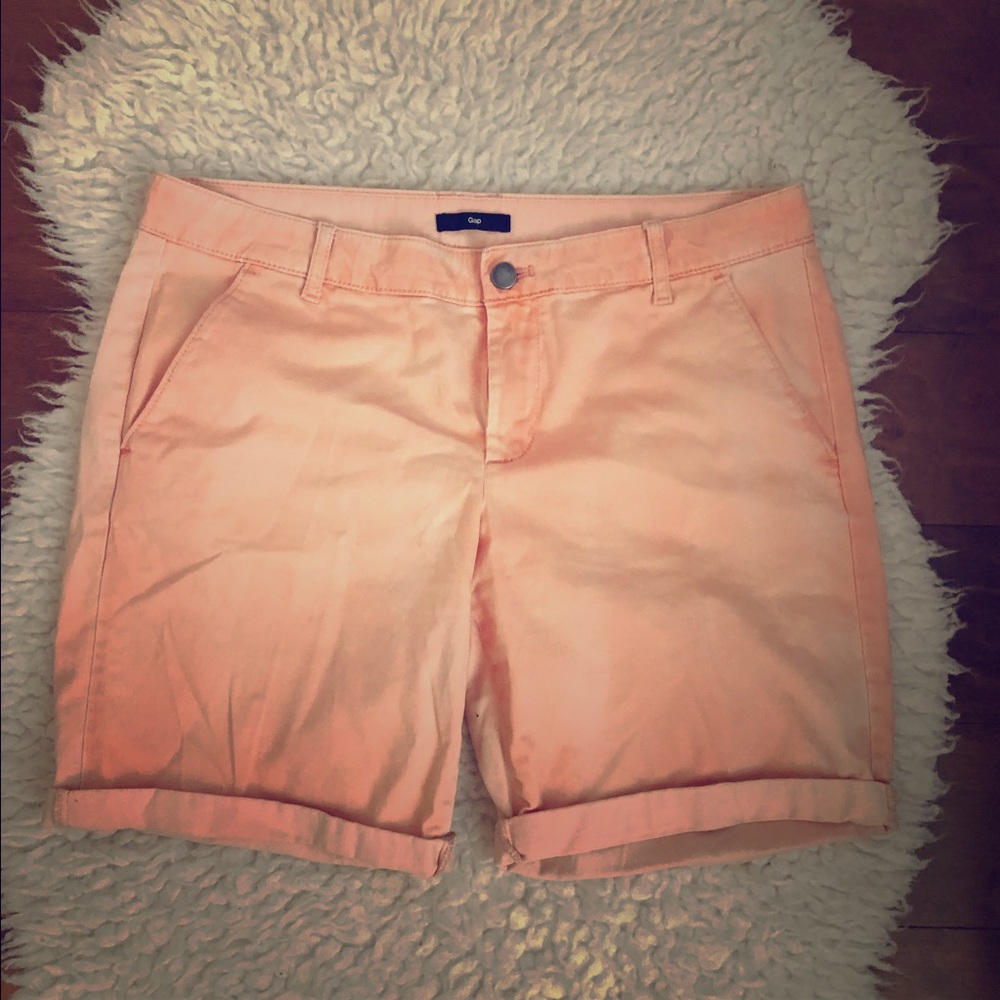 Gap peach shorts